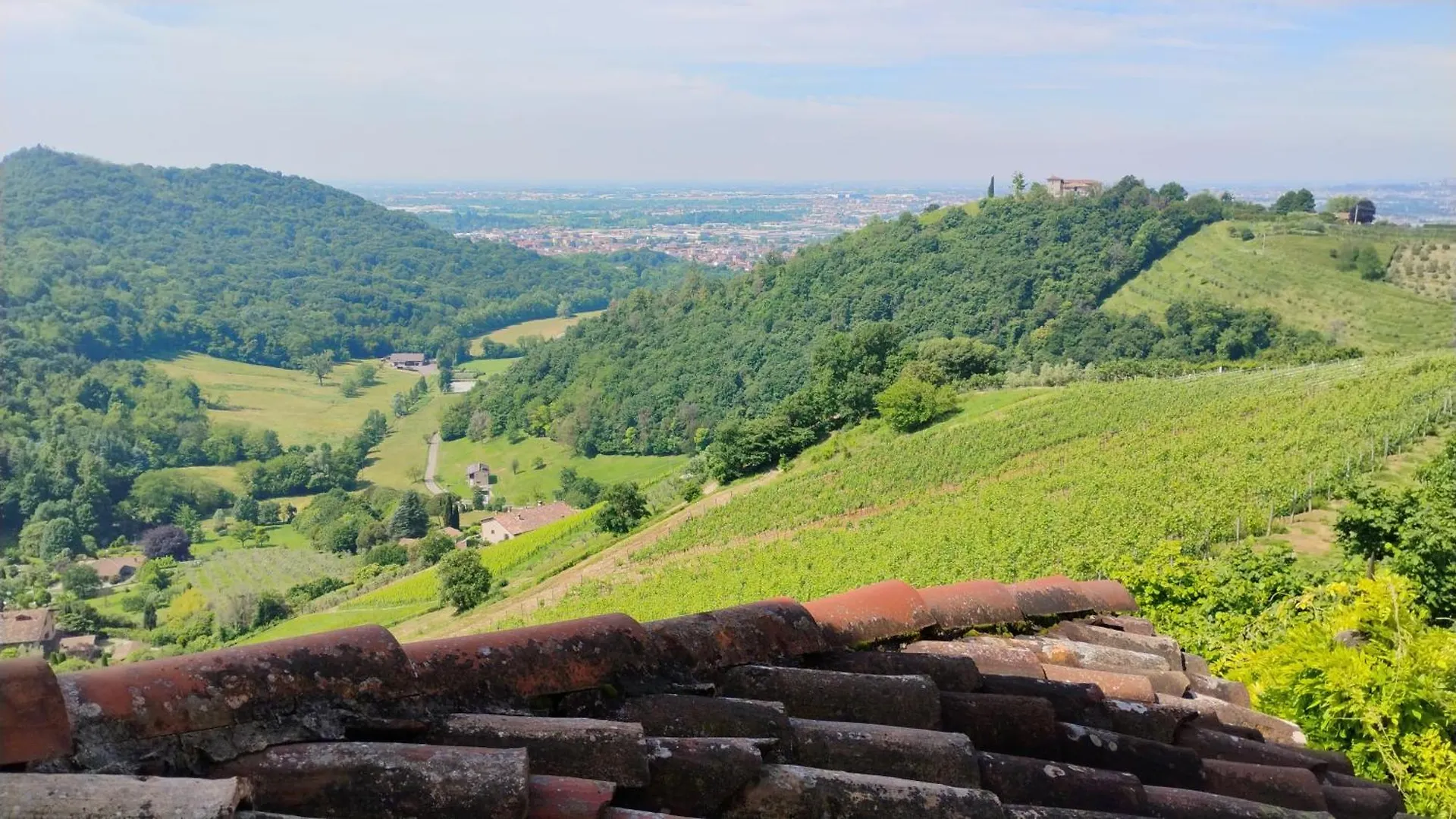 Bed and Breakfast Al Colle Torre de' Roveri 0*,  Италия